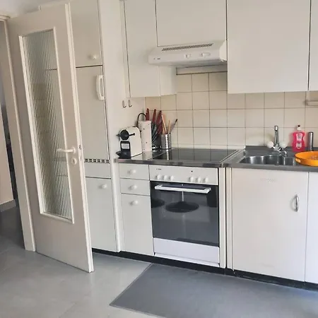 Nell'incantevole Citta Vecchia Di Apartament *