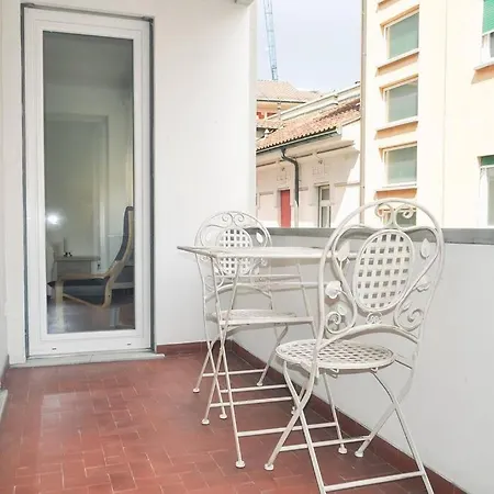 Nell'incantevole Citta Vecchia Di Apartment *